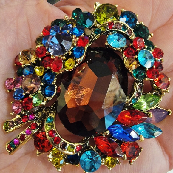 #Vintage Brilliant 2x2 Brooch Multicolor Rhinestones Gold Tone Open-Back - Picture 4 of 8